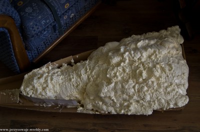 Pianka montażowa jako podstawa do wykonania kopyta.