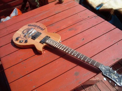 I dalej już gotowa gitara :)