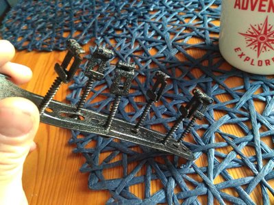 IMG_20180410_063419.jpg (638.07 KiB) Przejrzano 6857 razy pomalowanie wózki jeszcze na metalowym stojaku z pieca.